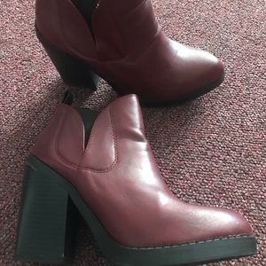 Urban outfitters booties high heel 6 deena ozzy